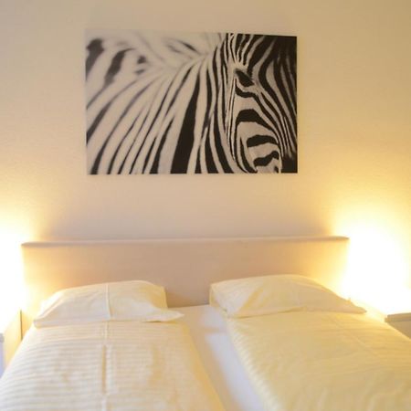 Rent A Home Landskronstrasse - Self Check-In Базель Экстерьер фото