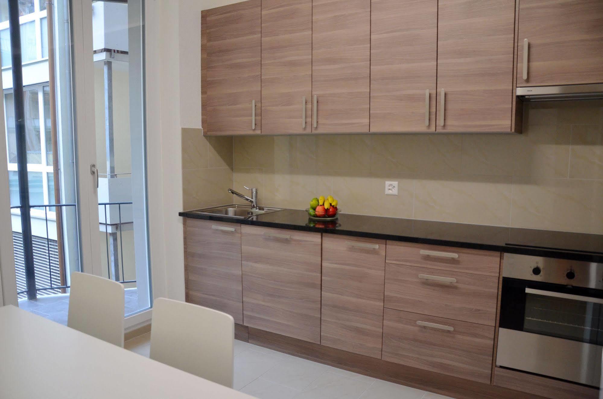Rent A Home Landskronstrasse - Self Check-In Базель Экстерьер фото